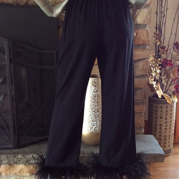 Sleeper Women’s Size Small Ostrich Trim Pajamas - Picture 4 of 8